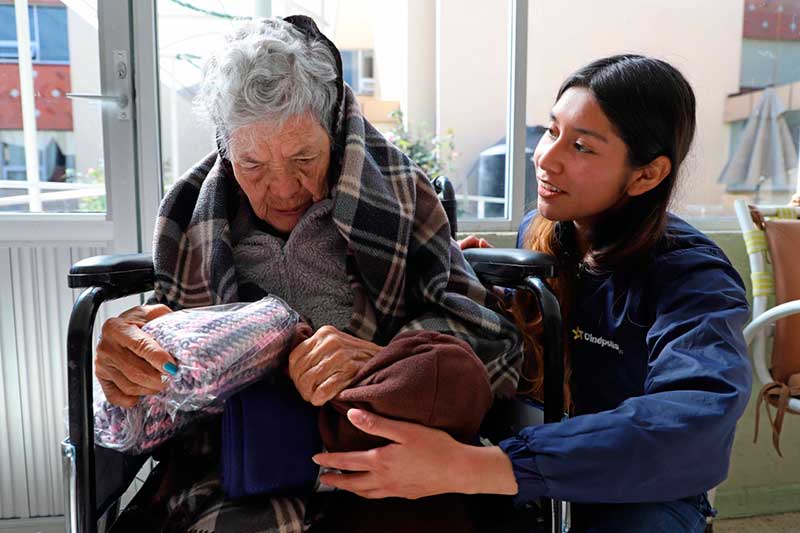 Adultos mayores recibieron obsequios donados a través de la campaña #Donaxellos