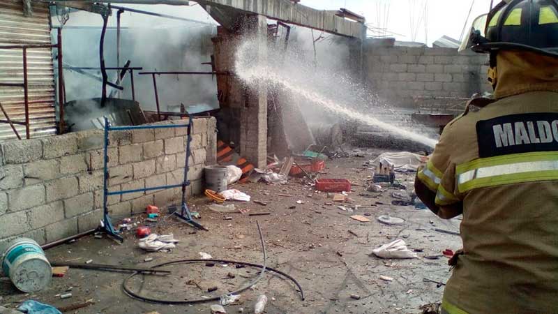 Explota bodega de cohetones en Almoloya; hay un muerto y dos heridos