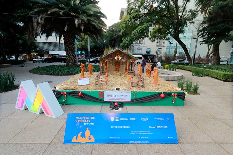 Nacimiento artesanal de Metepec fue inaugurado en Paseo de la Reforma