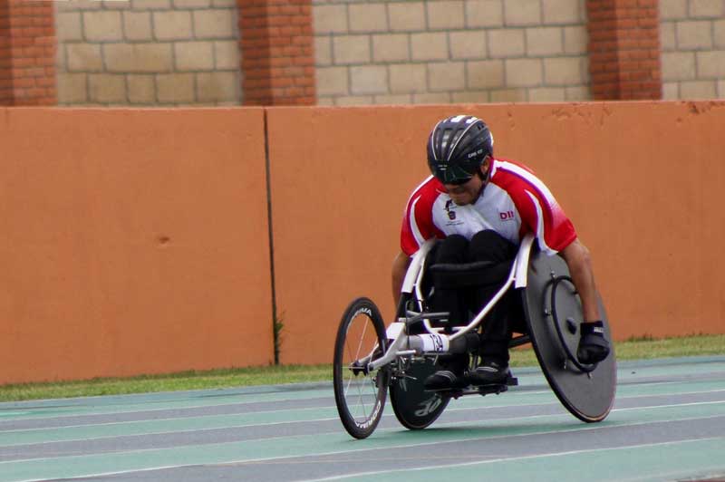 Asiste Edgar Navarro a sus sextos juegos paralímpicos