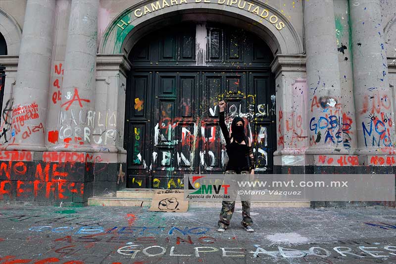 Hay una denuncia formal por pintas contra «tarifazo» en el congreso: Fiscal