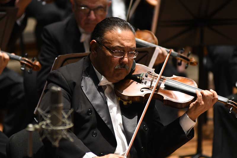 Agradece Félix reconocimiento a su labor con la Presea Estado de México 2019