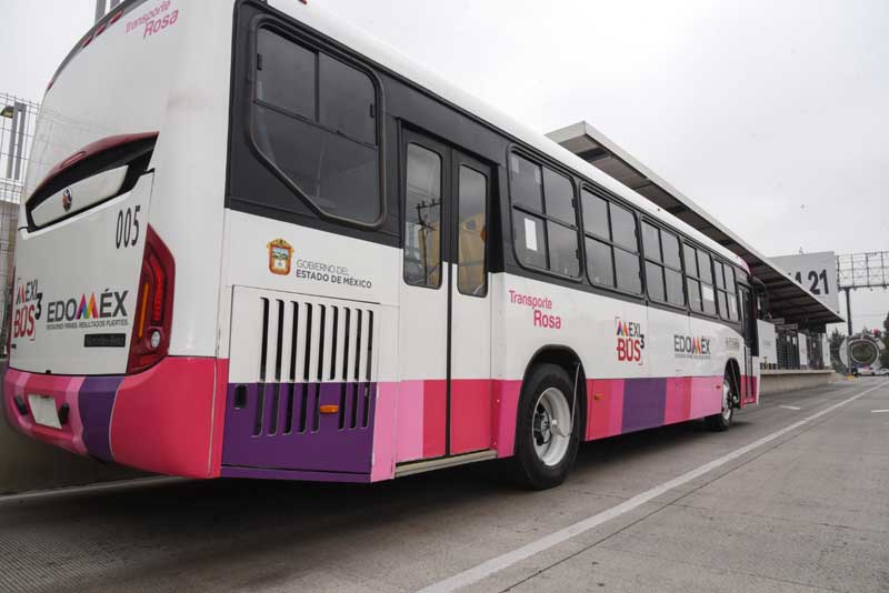 Impulsan acciones en beneficio de las mujeres a través del transporte rosa