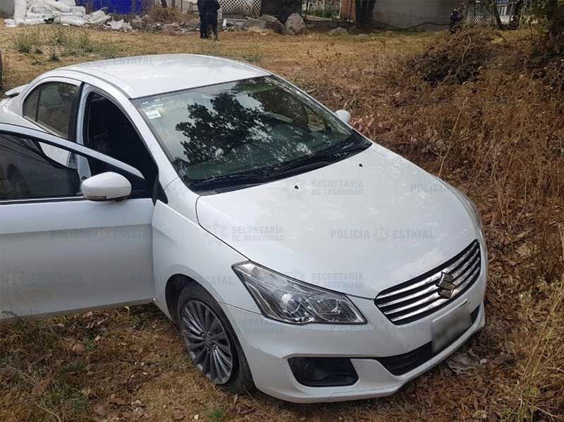 Tras persecución y balacera policías detienen a ladrón de autos