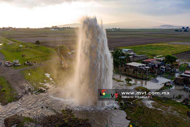 Se registra impresionante fuga de agua en el sistema Cutzamala