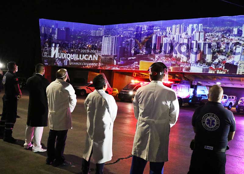 En Huixquilucan rinden homenaje a personal de salud