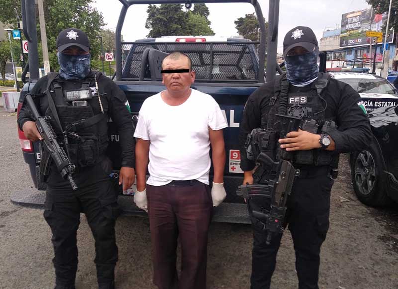 Policías detienen a posible extorsionador en Tenango del Valle