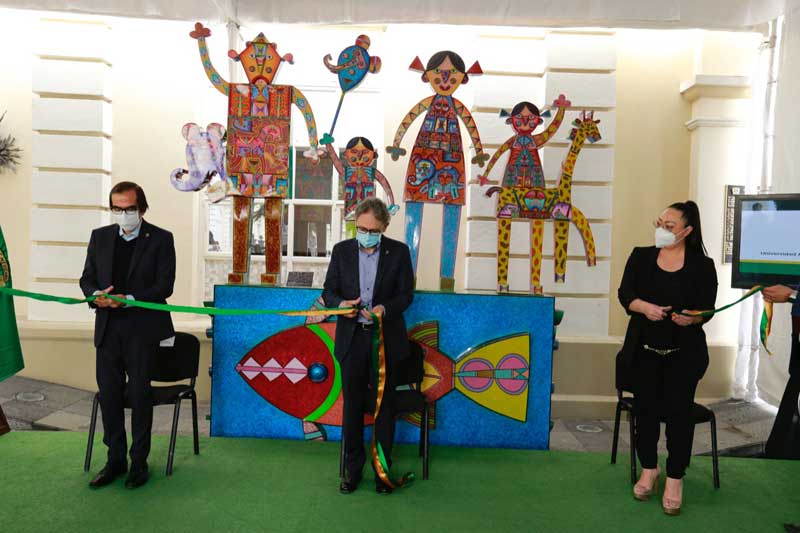 Alfredo Barrera inauguró muestra de Fernando Andriacci en el edificio de Rectoría