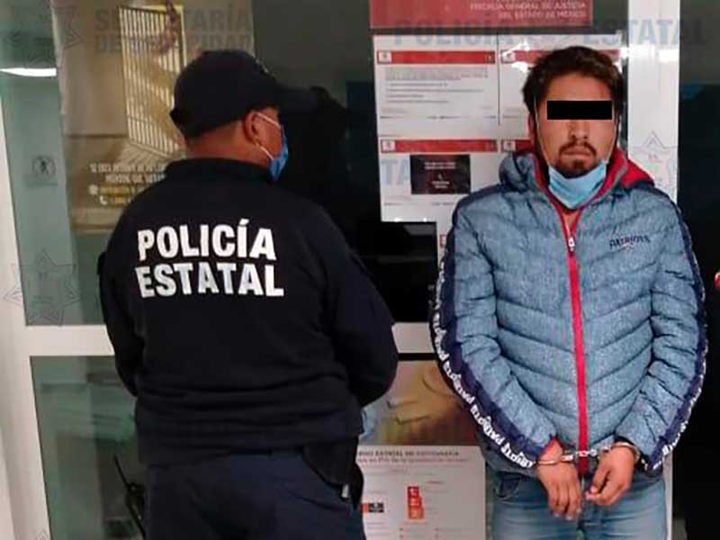 Policías aprehenden a sujeto que asaltaba transeúntes en Las Torres
