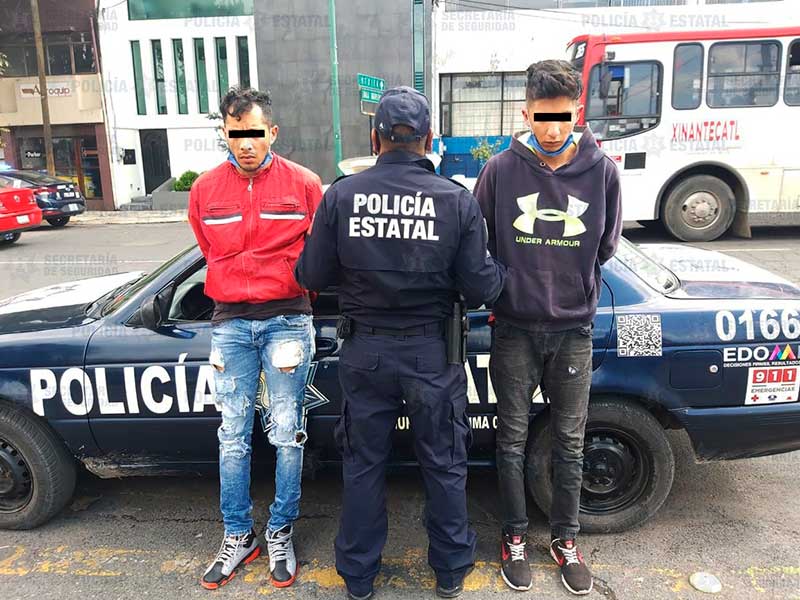 Detienen a dos implicados en robo con violencia en San Cristobal Huichochitlán