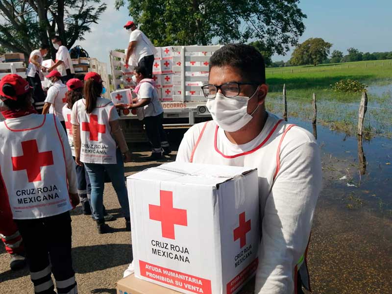 Siguen los voluntarios mexiquenses de Cruz Roja apoyando a damnificados de Tabasco
