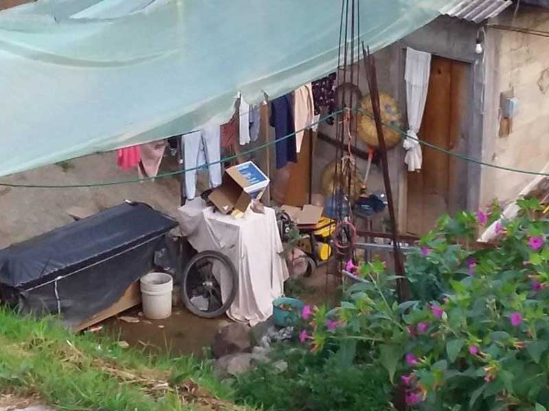 Muere por Covid-19, lo creman, pero sus familiares conservan el ataúd en casa
