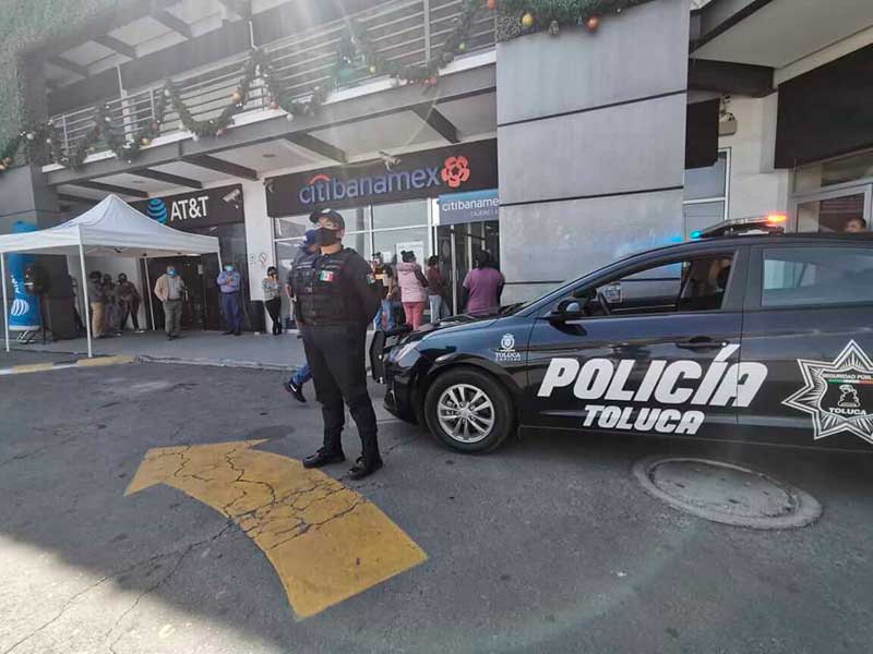 Policías de Toluca continúan con operativo “Buen Fin 2020” para prevenir delitos