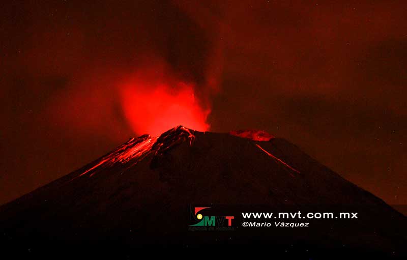 La noche que hizo erupción el Popocatepetl