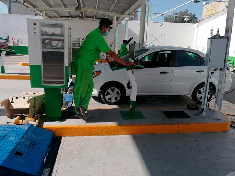Reanudan servicio de verificación vehicular en Edomex