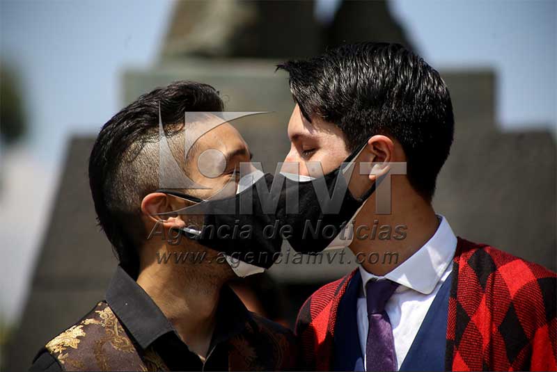 Celebran boda gay en Toluca tras ganar amparo de la Suprema Corte de la Nación