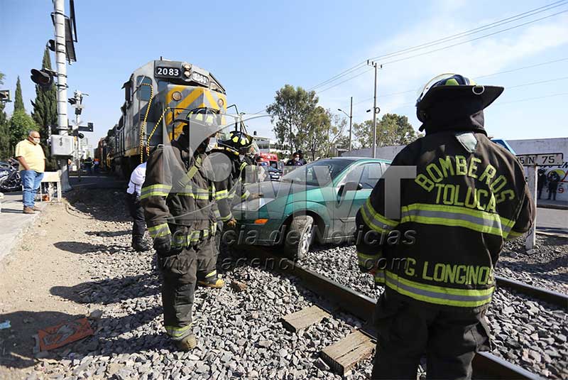 Se registran dos accidentes de ferrocarril esta mañana en Toluca y en Neza