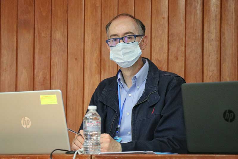 Fortalecer la biblioteca digital de la UAEMéx propone Carlos Barrera
