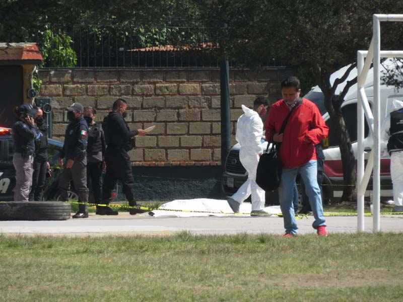 Muere un joven jugando en canchas de la colonia Científicos de Toluca