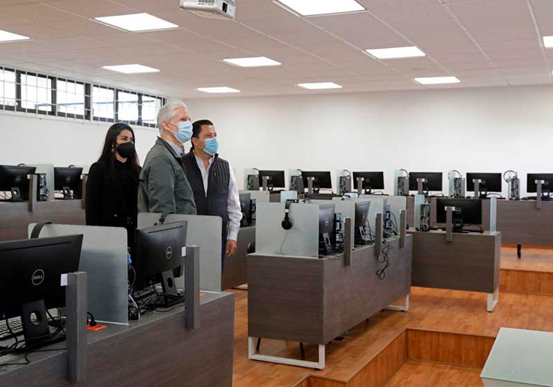Informan que en Edoméx 80 planteles educativos han retomado actividades presenciales en talleres y laboratorios