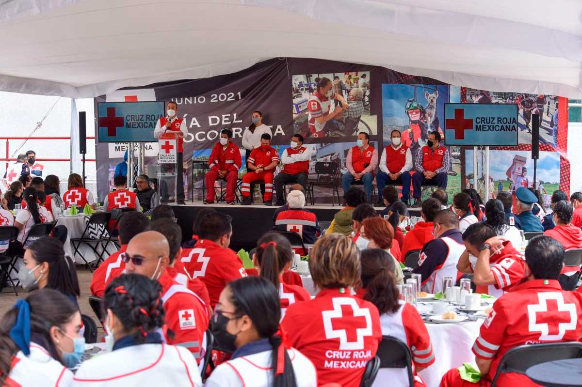 Brinda Cruz Roja Mexicana atención amable y profesional