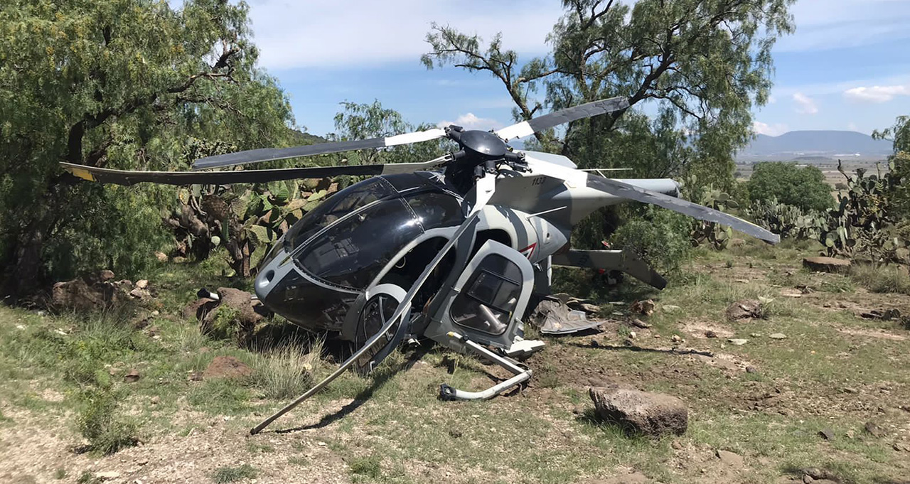 Helicóptero de la Fuerza Aérea se desploma en Temascalapa