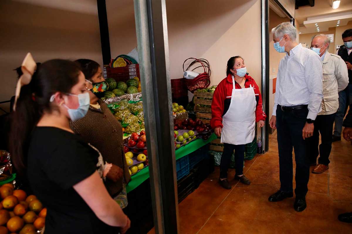 Gobernador inaugura mercado municipal en Lerma