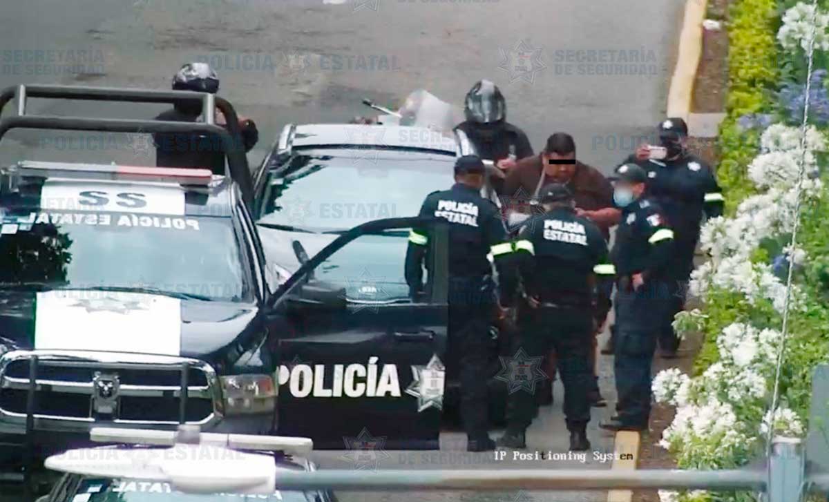 Policías detienen a guardia de seguridad por robar una casa en la colonia Ciprés de Toluca