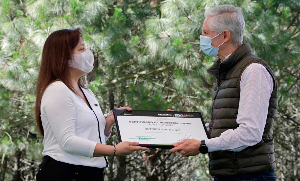 Gobernador del EdoMéx reconoce a hospitales y empresas socialmente responsables
