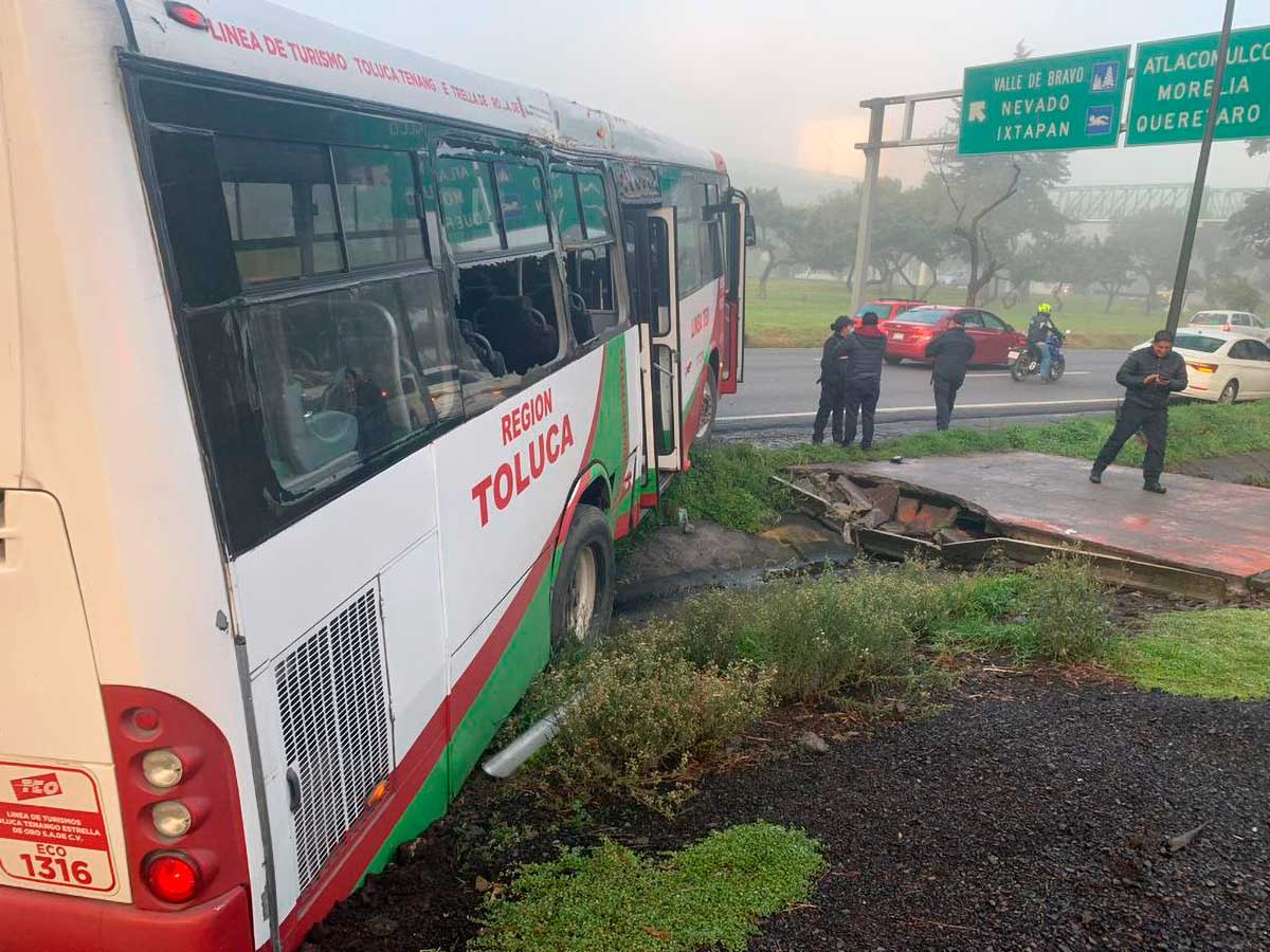 Trágico sábado en Toluca; camionazo, decapitado y atropellamiento