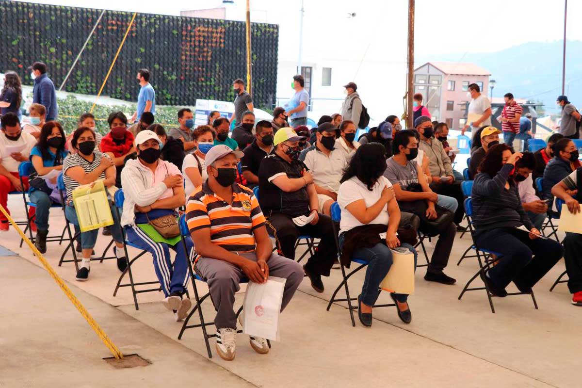 Vacunación adultos Huixquilucan