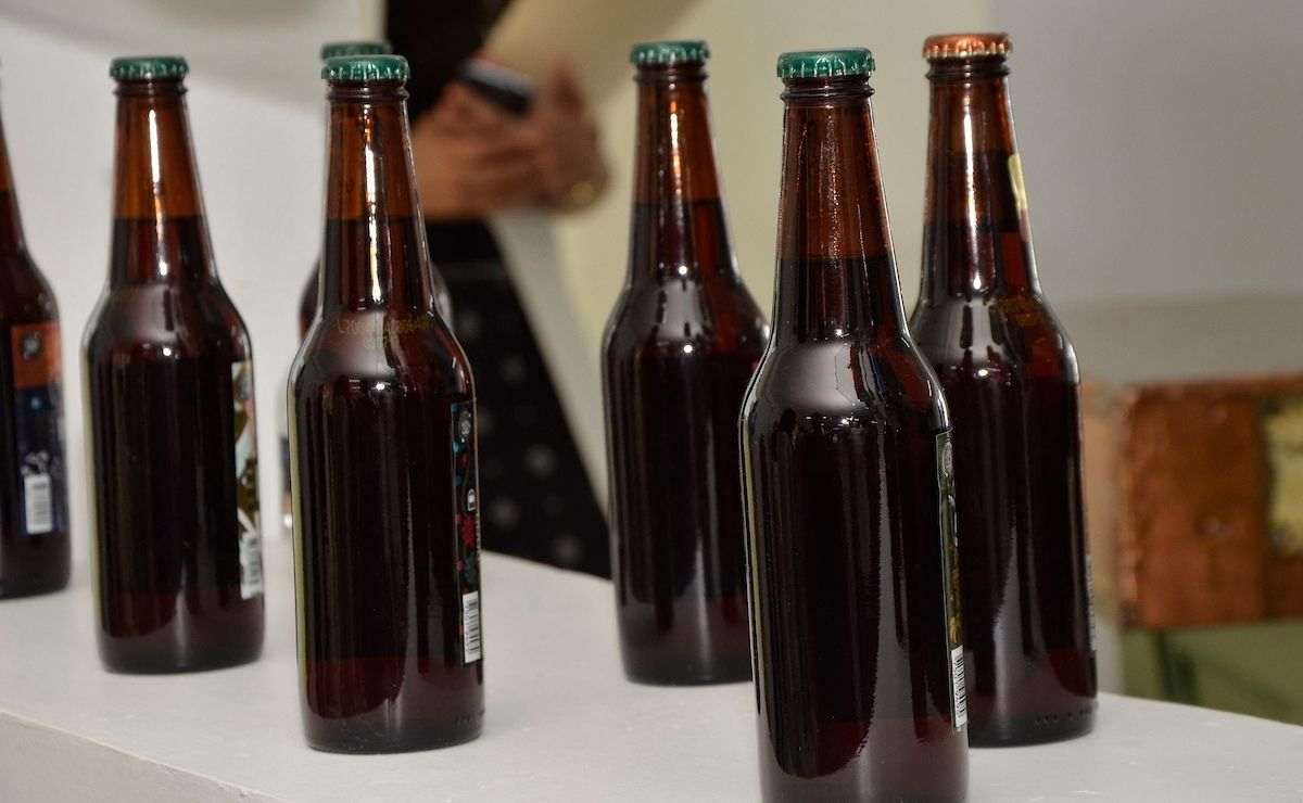 Morena propone hasta 8 años de cárcel por venta de alcohol a menores en Edomex