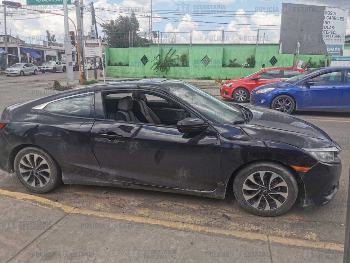 Policías de la Secretaría de Seguridad aseguran vehículo probablemente utilizado para el robo de automotores
