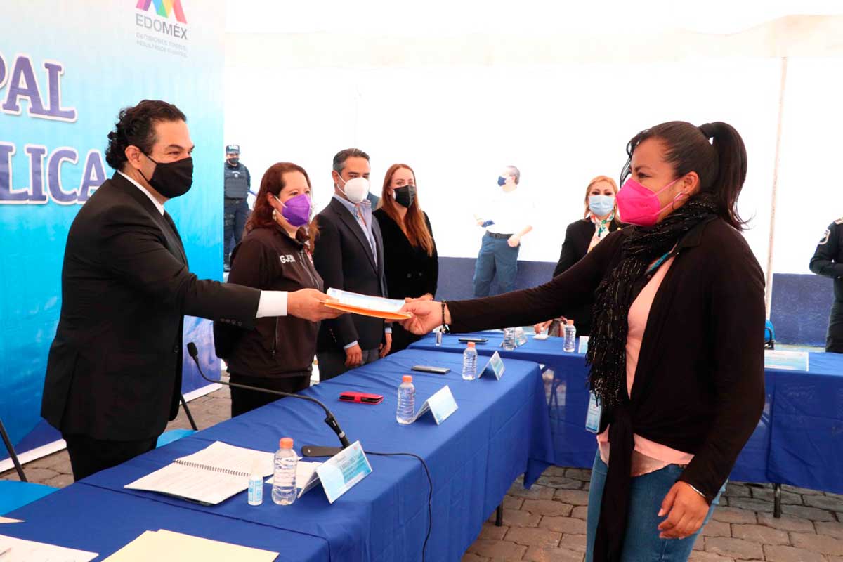 Reconoce gobierno de Huixquilucan labor de servidores públicos en materia de seguridad