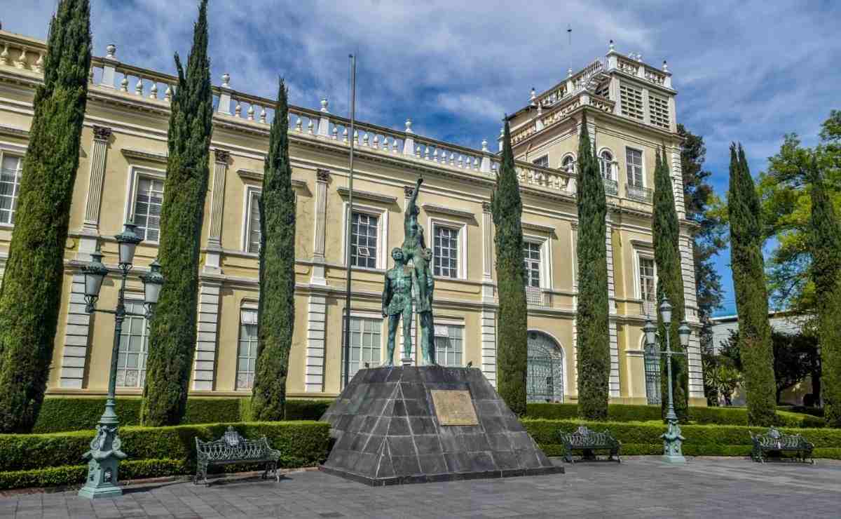 Estas son las becas UAEMex 2021 que puedes solicitar