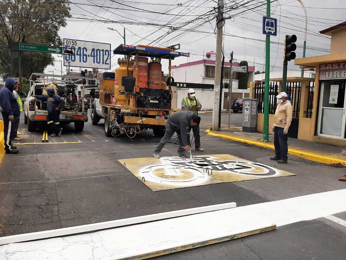 Exhorta Toluca a respetar señalamientos de caja bici en cruces
