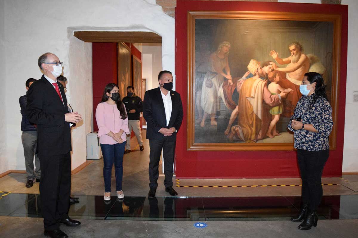 Recibe UAEM donación del Ayuntamiento de Atlacomulco para investigación espacial