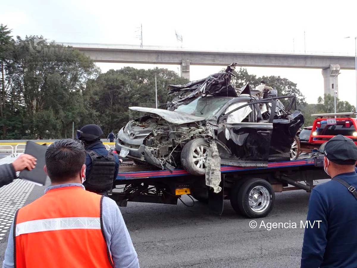 Se accidenta camión de la Policía Estatal sobre la autopista La Marquesa-Lerma