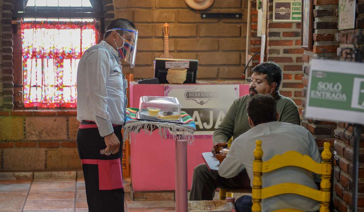 Semáforo amarillo EdoMéx- ¿Cuál es el horario permitido para los establcimientos?