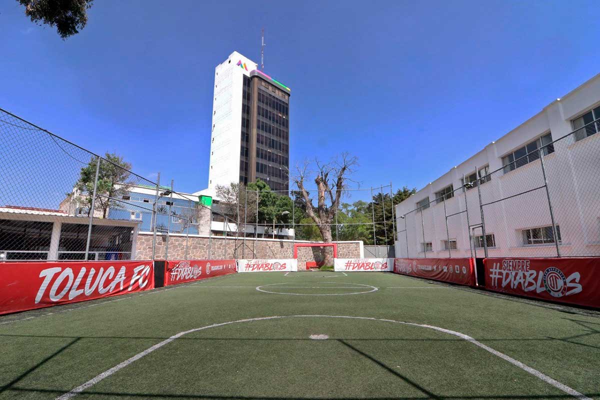 Deportivo "Agustín Millán Vivero" invita a conocer sus actividades