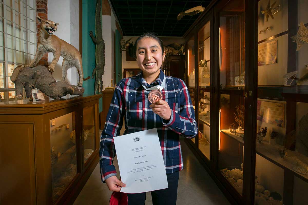 Triunfan alumnas de la UAEMéx en Olimpiada Mexicana de Biología