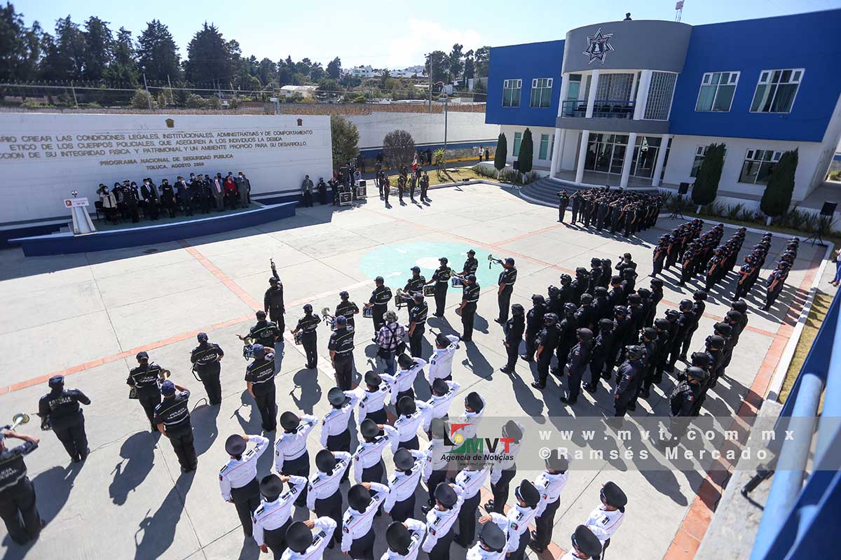 Los policías de Toluca deben ser valorados y reconocidos por su propio gobierno, señaló el alcalde Raymundo Martínez
