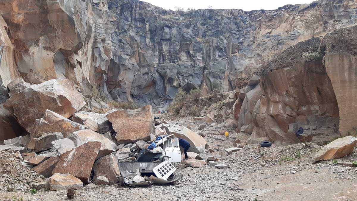Trabajadores piden que reabran mina "La Loma", clausurada por accidente
