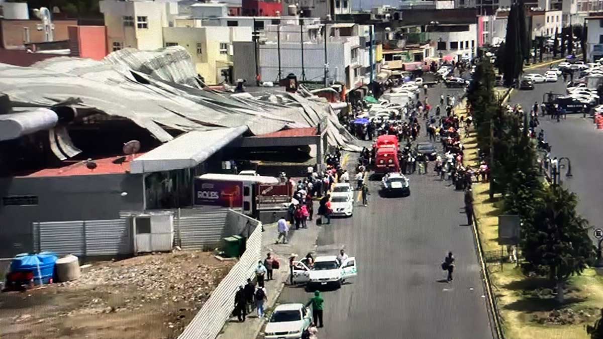 Vuela domo metálico en la Terminal