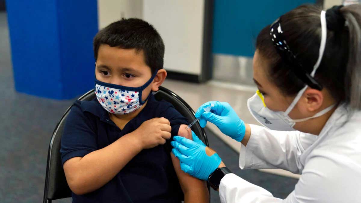 Llaman a vacunar a menores de 5 a 11 años