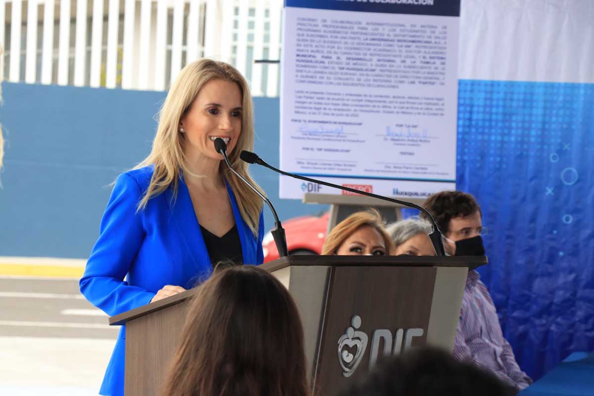 Por tercer mes consecutivo, Romina Contreras es la mejor alcaldesa