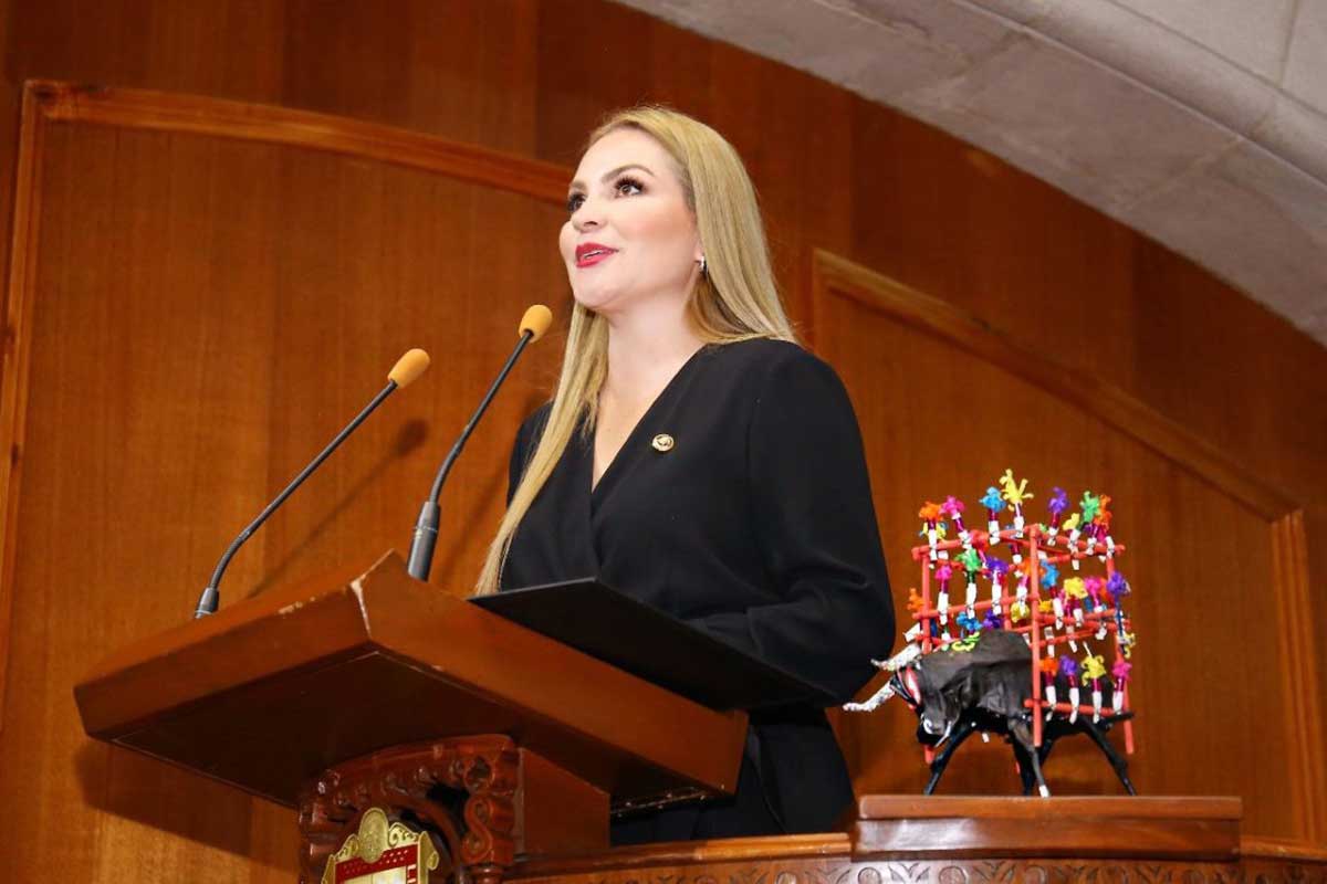 Diputada Myriam Cárdenas