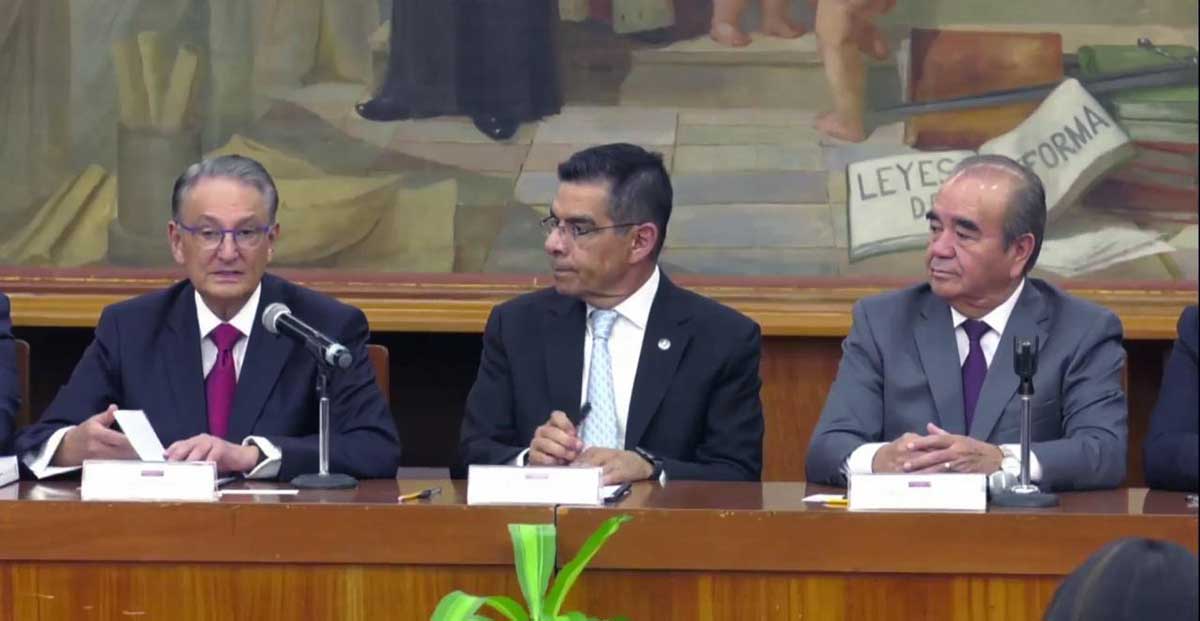 diputados reciben quinto informe de resultados