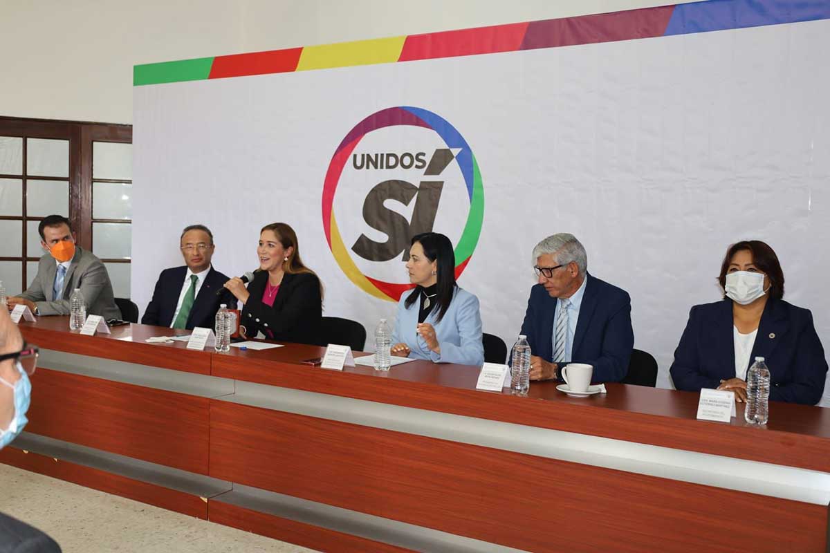 firma de convenio entre San Mateo Atenco y el Colegio de Notarios del Estado de México