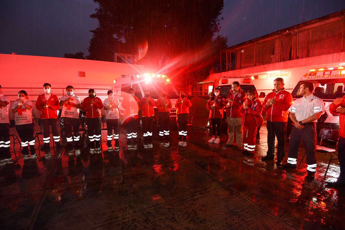 Recuerda Cruz Roja a paramédicos y voluntarios que actuaron en los sismos de 1985 y 2017